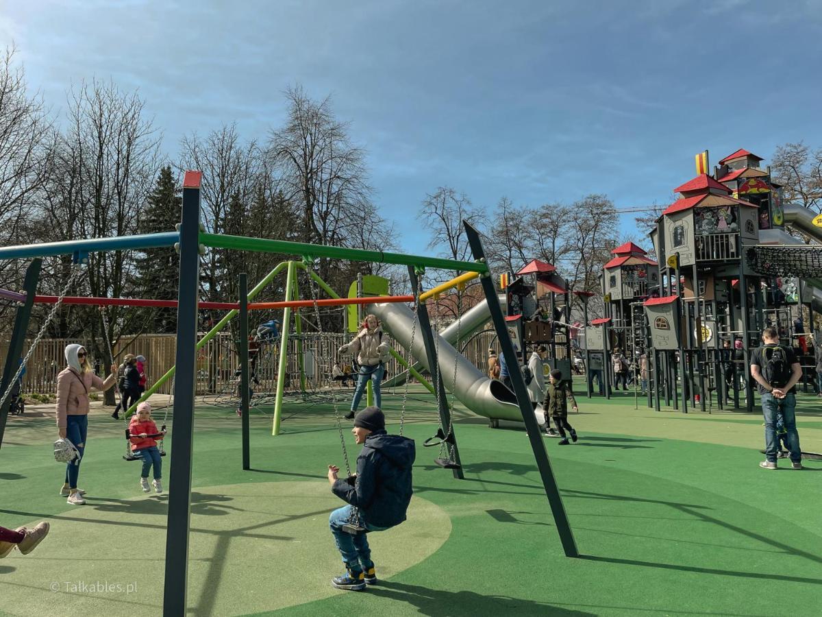 Juna2 - Nowoczesny Apartament W Centrum Z Widokiem Na Park Pruszkow Ngoại thất bức ảnh